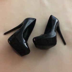 Black Patent Leather Aldo Platform Heels